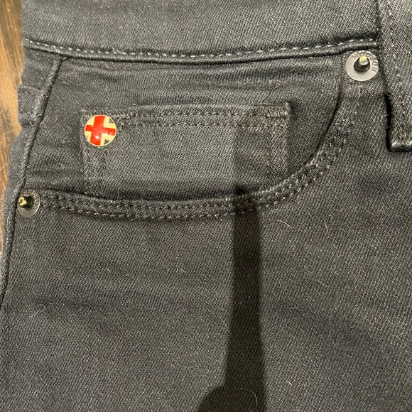 REDUCED! Hudson Designer Jeans . Krista Crop Skinny with Raw Hem. Size 26. - Picture 5 of 5